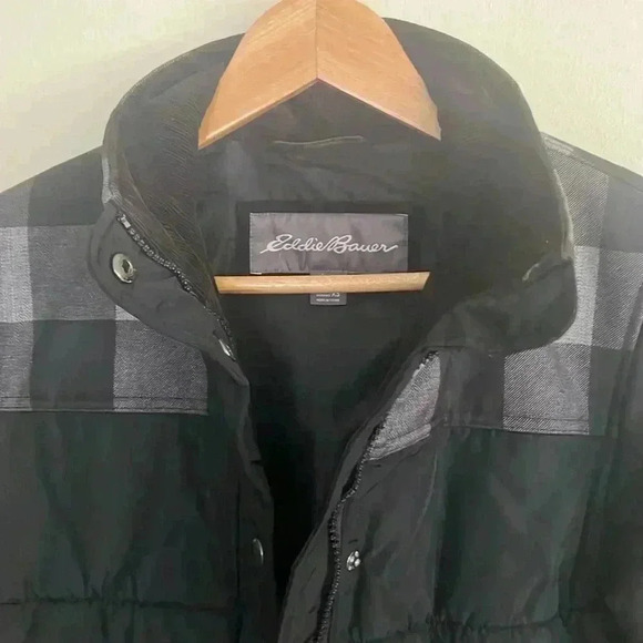 Buffalo Plaid Black Puffer Bomber Jacket - Picture 2 of 4